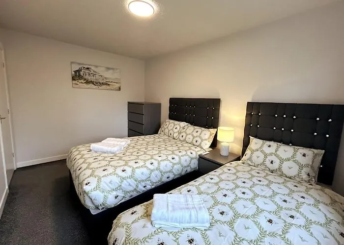 Lovely House Near City Centre